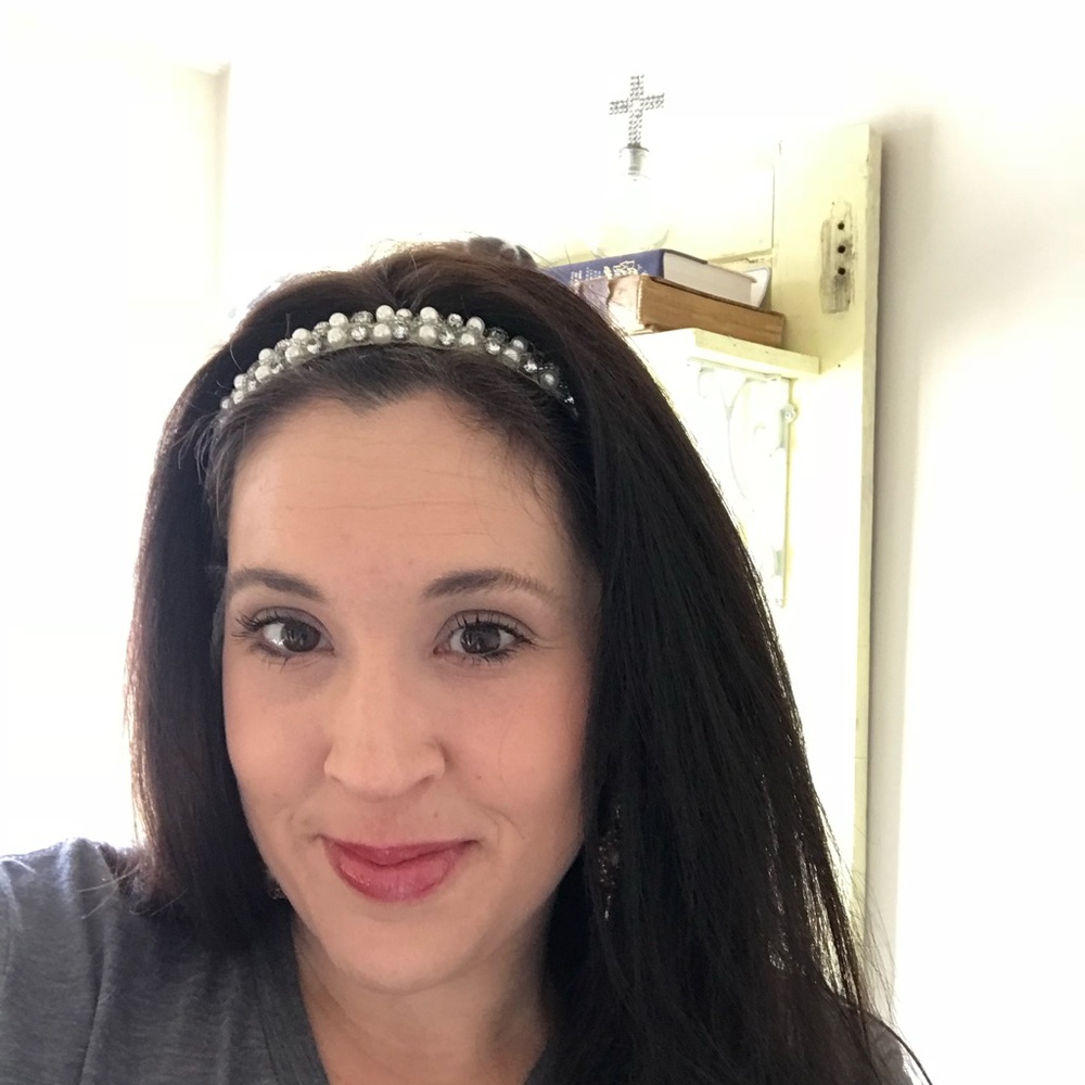 Meet your Posher, Laura